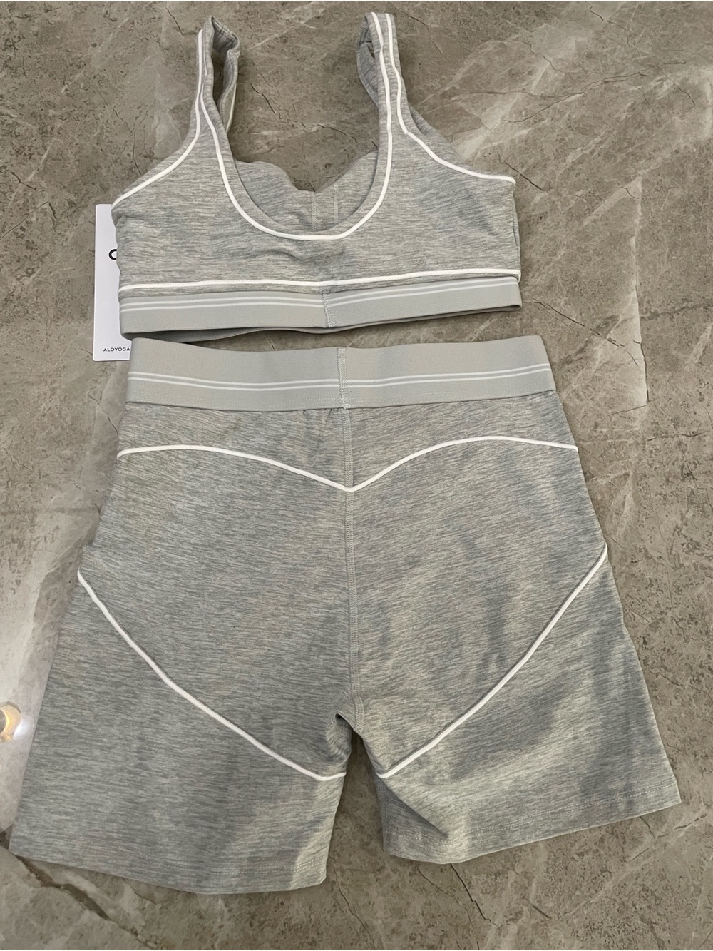 ALO Yoga Heather Gray Sports Bra and High-Waist Bike Shorts Set - Picture 2 of 3